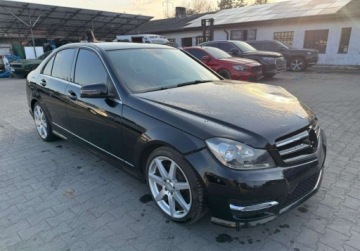 Mercedes Klasa C W204 Limuzyna Facelifting 350 CGI BlueEFFICIENCY 306KM 2014 Mercedes-Benz Klasa C 2014 MERCEDES-BENZ C 300 4x4 - na placu w POLSCE po, zdjęcie 2