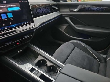 Volkswagen Passat B8 Variant Facelifting 2.0 TDI SCR 150KM 2024 Volkswagen Passat DSG, Salon PL, Gwarancja, VAT 23 2.0 Diesel 150KM, zdjęcie 15