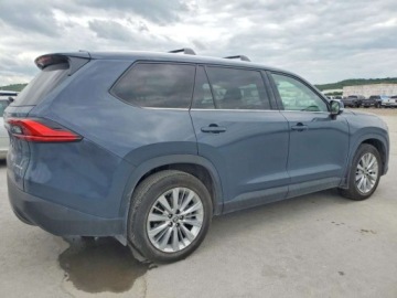 Toyota 2024 Toyota Grand Highlander Platinum 2024 2.4 Benzyna 265KM, zdjęcie 3