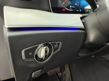 Mercedes Klasa E W213 Kombi Plug-in Facelifting 2.0 E300de 306KM 2022 Mercedes E 300 e Hybryda 50km na prądzie 2022, zdjęcie 13