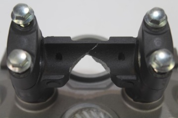 ВЕРХНЯЯ ПОЛКА YAMAHA MT-07 13-17