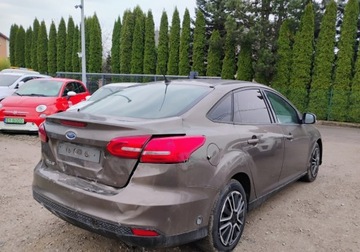 Ford Focus III Sedan Facelifting 1.6 Ti-VCT 105KM 2017 Ford Focus 2017r, 1.6LPG, Uszkodzony tyl. Jezdzi. VAT 23 1.6 BenzynaLPG, zdjęcie 2