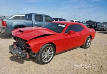 Dodge Challenger III 2022 Dodge Challenger 2022 DODGE CHALLENGER GT 4x4 - KUPIONY w transporcie do P, zdjęcie 5