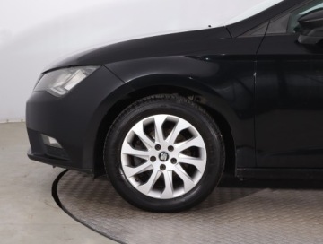 Seat Leon III Hatchback 1.6 TDI CR 105KM 2014 Seat Leon 1.6 TDI, Klima, Klimatronic,ALU, zdjęcie 13