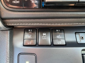 Toyota Auris II Touring Sports Facelifting 1.8 Hybrid 136KM 2016 Toyota Auris HYBRYDA AUTOMAT KLIMATYZACJA NAWIGACJA KAMERA TEMPOMAT GRZANE, zdjęcie 14