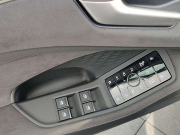 Audi A6 C8 Allroad 2.0 40 TDI 204KM 2025 AUDI A6 TDI quattro S line Avant Combi (204 KM) 2025, zdjęcie 8