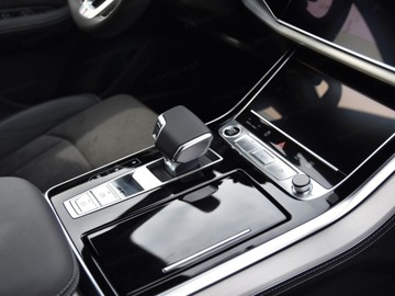 Audi Q8 SUV 3.0 45 TDI 231KM 2025 AUDI Q8 45 TDI quattro Suv 3.0 (231KM) 2025, zdjęcie 12