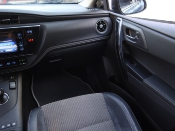 Toyota Auris II Touring Sports Facelifting 1.8 Hybrid 136KM 2017 Toyota Auris Hybrid, Salon Polska, Serwis ASO, zdjęcie 7