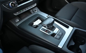 Audi Q5 II Q5-e Facelifting 2.0 50 TFSI e 299KM 2022 Audi Q5 5,0 TFSIe 299 KM Quattro Kamera 360 Panorama HAK Full led 2.0 265KM, zdjęcie 13
