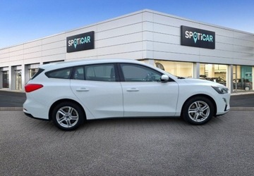 Ford Focus IV Kombi 1.0 EcoBoost 125KM 2019 Ford Focus 1.0 EcoBoost Trend Edition Benzyna 125KM, zdjęcie 3