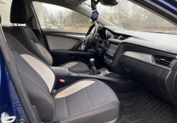 Toyota Avensis III Sedan Facelifting 2015 1.8 Valvematic 147KM 2018 Toyota Avensis 1.8 Premium EU5 Salon PL Toyota Mikolajczak Leszno 1.8, zdjęcie 12