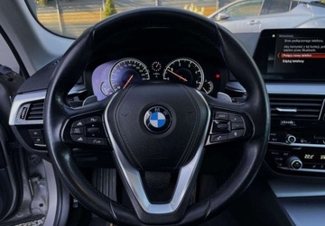 BMW Seria 5 F10-F11 Touring Facelifting 520d 190KM 2017 BMW Seria 5 2.0D 190KM SKORA gwarancjaFULL LED AUTOMAT zarejestrowana, zdjęcie 19
