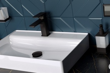 ОТЛИЧНАЯ РАКОВИНА Click-Clak PLUG MAT ЧЕРНАЯ