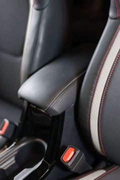 Toyota Corolla XII TS Kombi Facelifting 2.0 Hybrid Dynamic Force 196KM 2024 Toyota Corolla Toyota Corolla 2.0 Hybrid GR Sport Dynamic 2.0 Hybryda 196KM, zdjęcie 28