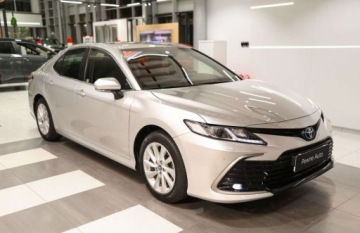 Toyota Camry IX Sedan 2.5 Hybrid Dynamic Force 218KM 2023 Toyota Camry 2.5 Hybrid Comfort Business CVT 2.5 Hybryda 218KM, zdjęcie 2