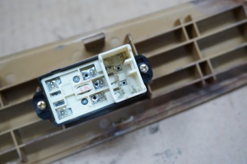 ОКОННАЯ ПАНЕЛЬ TERRACAN ПЕРЕДНЯЯ СПРАВА, 04 EU