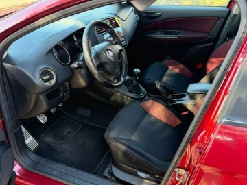 Fiat Bravo II Hatchback 5d 1.9 TD MultiJet 120KM 2007 Fiat Bravo II 1,9 Multi Jet Rocznik 2007 Klima, zdjęcie 8