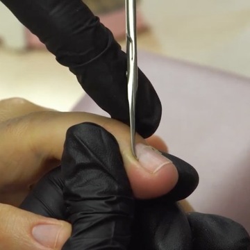 Staleks PRO Nożyczki do skórek SMART 40 SS-40/3 zakrzywione STAL NIERDZEWNA