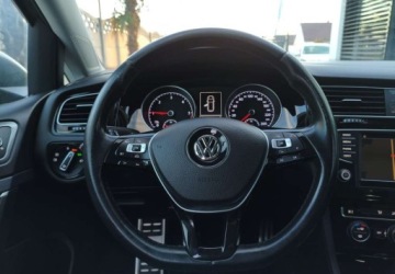 Volkswagen Golf VII Variant 1.6 TDI BlueMotion  110KM 2016 Volkswagen Golf Variant Volkswagen Golf Variant 1.6 TDI BlueMotion Technol, zdjęcie 27