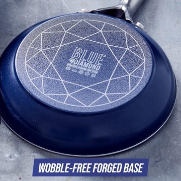 НАБОР ИЗ 2-Х ПРОДУКТОВ С ГОЛУБЫМИ АЛМАЗАМИ СТАЛЬ, СИНЯЯ КЕРАМИКА 24 см, 28 см