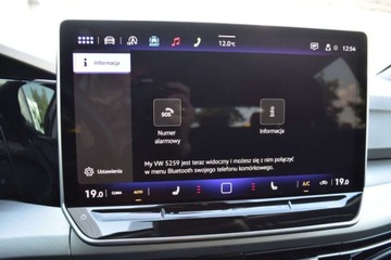 Volkswagen Golf VIII Variant 1.5 eTSI 150KM 2024 Volkswagen Golf SalonPL 1.5eTSI 150KM Variant DSG Pakiety ACC ALU17 Gwaran, zdjęcie 16