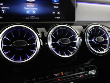 Mercedes CLA C118/X118 Shooting Brake Plug-In 1.3 250e 218KM 2023 Mercedes CLA 250 PHEV full LED skóra/alcantara, zdjęcie 26