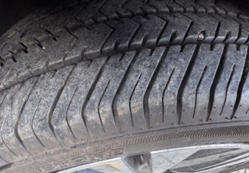 Peugeot 2008 I SUV Facelifting 1.2 PureTech 110KM 2018 Peugeot 2008 bezwypadekz Niemiecallurpo malym gradzie 1.2 Benzyna 110KM, zdjęcie 4