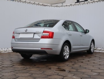 Skoda Octavia III Liftback Facelifting 1.5 TSI ACT 150KM 2019 Skoda Octavia 1.5 TSI, Salon Polska, Klima, zdjęcie 4