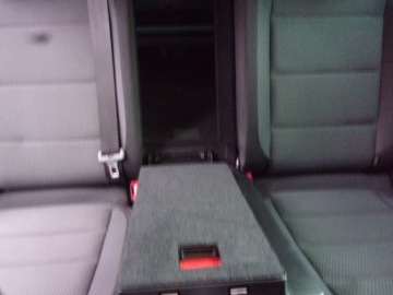 Volkswagen Golf VI Variant 1.6 TDI-CR DPF BlueMotion 105KM 2010 Volkswagen Golf Automat Bluemotion, zdjęcie 32