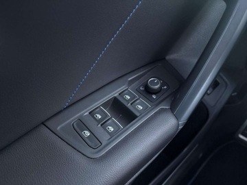 Volkswagen Tiguan II SUV R 2.0 TSI 320KM 2022 Volkswagen Tiguan R 4Motion DCC ACC Kamery 360 HarmanKardon Panorama Faktu, zdjęcie 12