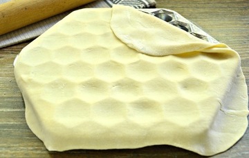 ТОЛСТАЯ ФОРМОВКА ДЛЯ НАРЕЗКИ УШЕЙ ВАРНИКОВ 37 шт #20