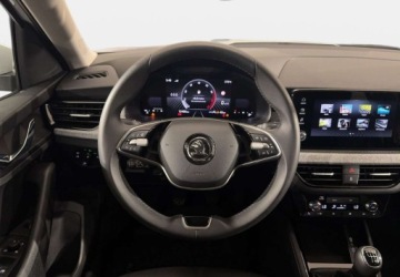 Skoda Kamiq Crossover 1.5 TSI 150KM 2024 Skoda Kamiq VAT 23 Selection 1.5TSI 150KM M6 2024 r., salon PL, I wl., HAK, zdjęcie 16