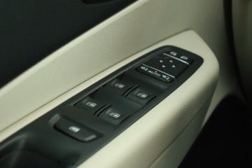 Renault Captur I Crossover 1.2 ENERGY TCe 118KM 2017 Renault Captur 1.2 TCe, Salon Polska, Navi, Klima, zdjęcie 15