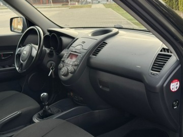 Kia Soul I Crossover 1.6 CRDI VGT 128KM 2009 Kia Soul I 1.6 CRDI Attract, zdjęcie 22