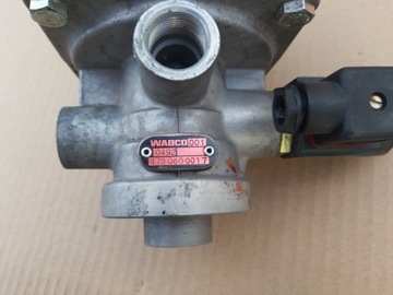 СОЛЕНОИДНЫЙ КЛАПАН WABCO 4720600017