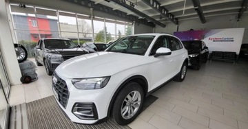 Audi Q5 II SUV Facelifting 2.0 40 TDI 204KM 2023 Audi Q5 Salon Polska Wersja SUV 2023 najoszczedniejszy 2.0 Diesel 204KM
