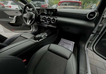 Mercedes Klasa A W177/V177 Hatchback 1.5 180d 116KM 2018 Mercedes-Benz Klasa A kamera 1.5D NAVI gwarancja LED 1.5 Diesel, zdjęcie 14