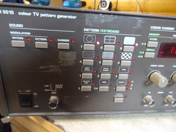 Генератор цветных ТВ-изображений PM5515