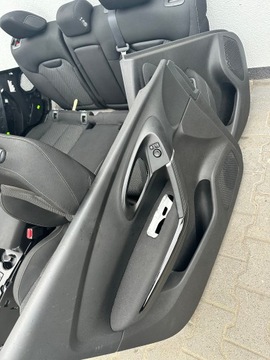 КОМПЛЕКТ СИДЕНИЙ KADJAR, ПОДЛОКОТНИКИ, ОБИВКА, ПОДОГРЕВ ДВЕРЕЙ