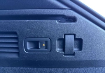 Volkswagen Arteon Fastback Facelifting 2.0 TDI 200KM 2022 Volkswagen Arteon Shooting Brake R-Line 2.0TDI 200KM DSG 4Motion Hak Panor, zdjęcie 33