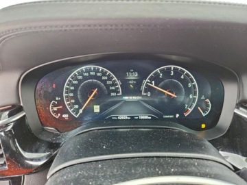 BMW Seria 5 G30-G31 2019 BMW Seria 5 M550xi 2019 4.4 Benzyna 523KM, zdjęcie 9