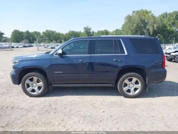 Chevrolet Tahoe GMT900 2017 Chevrolet Tahoe 2017 Chevrolet Tahoe 4WD 4dr Premier 5.3 Benzyna 355KM, zdjęcie 2