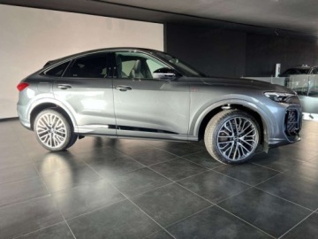 Audi 2025 AUDI Q5 TFSI quattro S line Sportback Suv 2.0 (204KM) 2025, zdjęcie 1