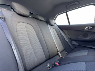 BMW Seria 1 F70 2024 BMW 118 BMW 118i Bezwypadkowe, salon Polska, FV 23, zdjęcie 11