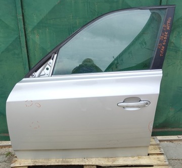 BMW X3 E83 08R DVEŘE LEVÝ PŘEDNÍ TITANSILBER KOV