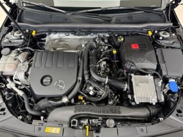 Mercedes CLA C118/X118 Coupe Facelifting 1.3 200 163KM 2024 Mercedes-Benz CLA 200 7G-DCT / Kamera cofania / Ca, zdjęcie 17