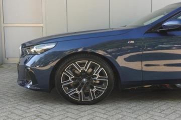 BMW Seria 5 G90-91 Touring 2.0 520d 197KM 2025 BMW Seria 5 520d Sport Sedan 2.0 (197KM) 2025, zdjęcie 17