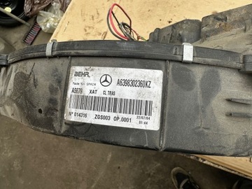 MERCEDES BENZÍN VIANO RADIÁTOR KOMPLETNÍ ZADNÍ A6398302360