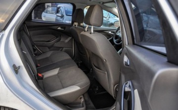Ford Focus III Kombi 1.6 EcoBoost 150KM 2011 Ford Focus 1,6T (150KM) 1.6 Benzyna 150KM, zdjęcie 8