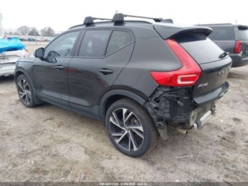Volvo XC40 Crossover 2.0 T5 247KM 2020 Volvo XC 40 T5 R-Design 2020 2.0 Benzyna 248KM, zdjęcie 3